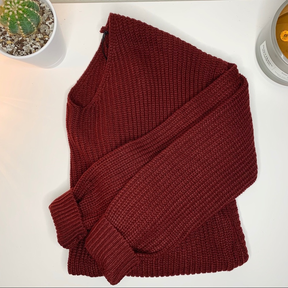Oversized sweater W/ knotted back